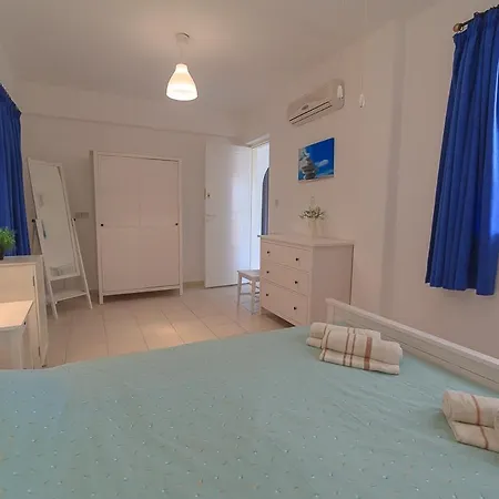 Villa Apollo 63 Paphos