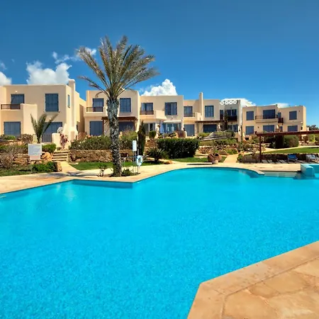 Apollo 63 * Paphos