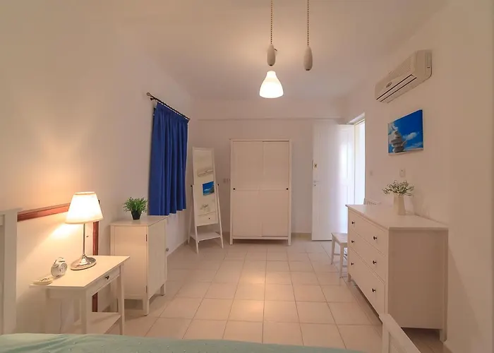 Apollo 63 Vila Paphos