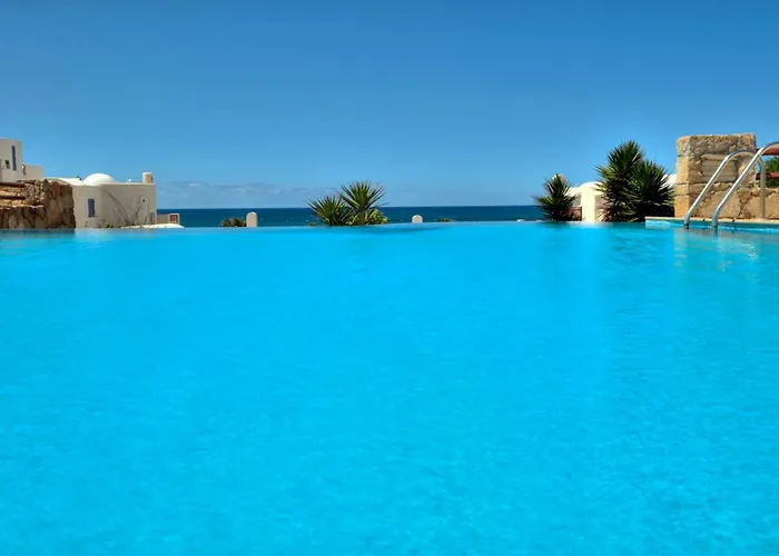 Apollo 63 Vila Paphos