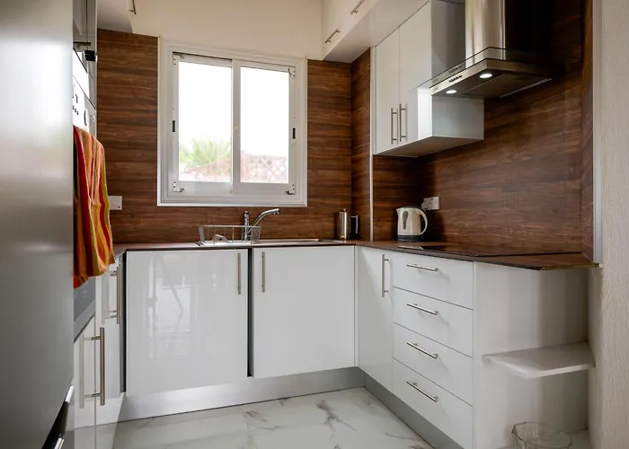 Apollo 63 Βίλα Πάφος